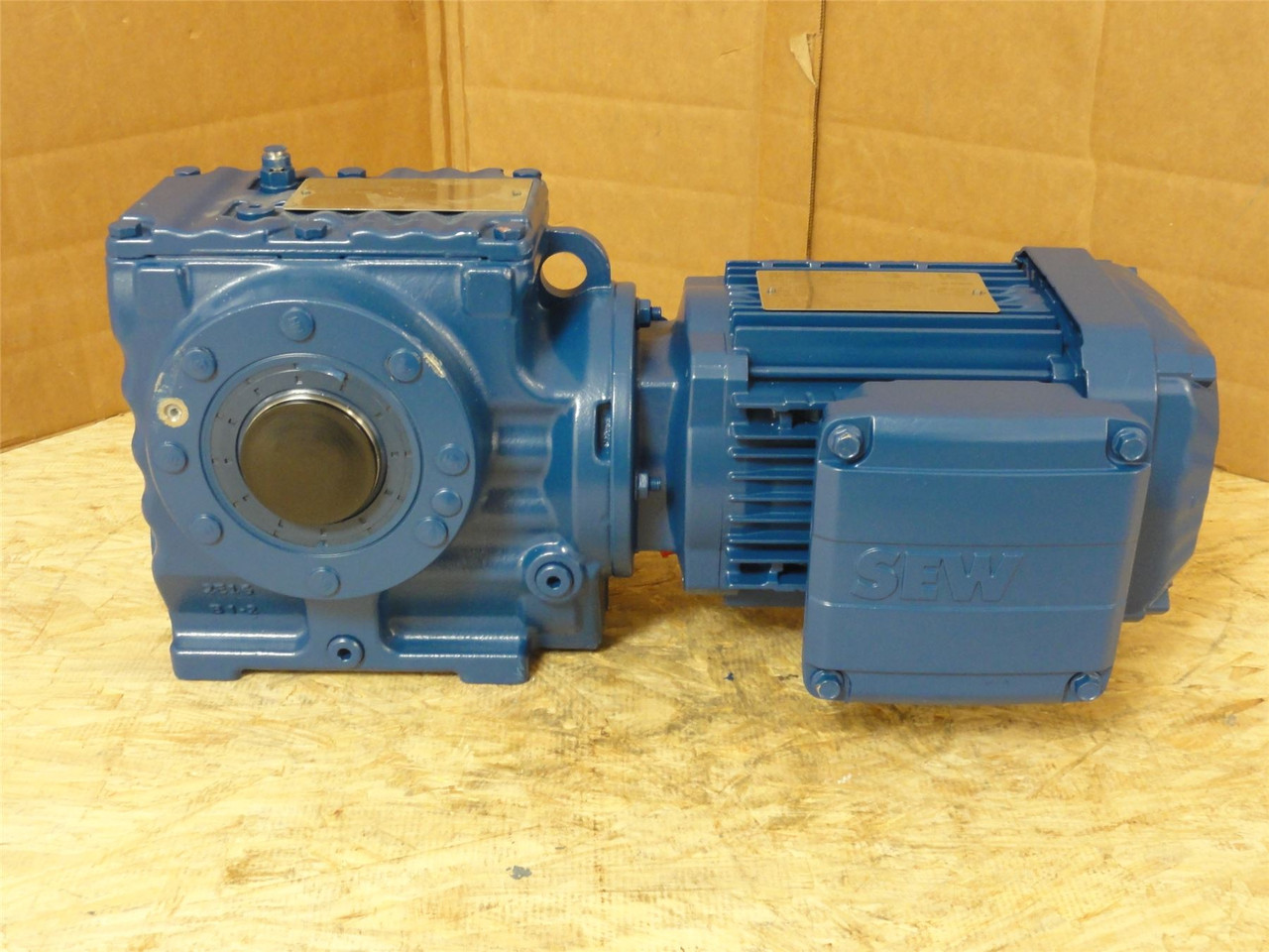 SEW SA57DRN71M6/DH; AC Gear Motor 201:1 Ratio 1/3HP; 230/460V
