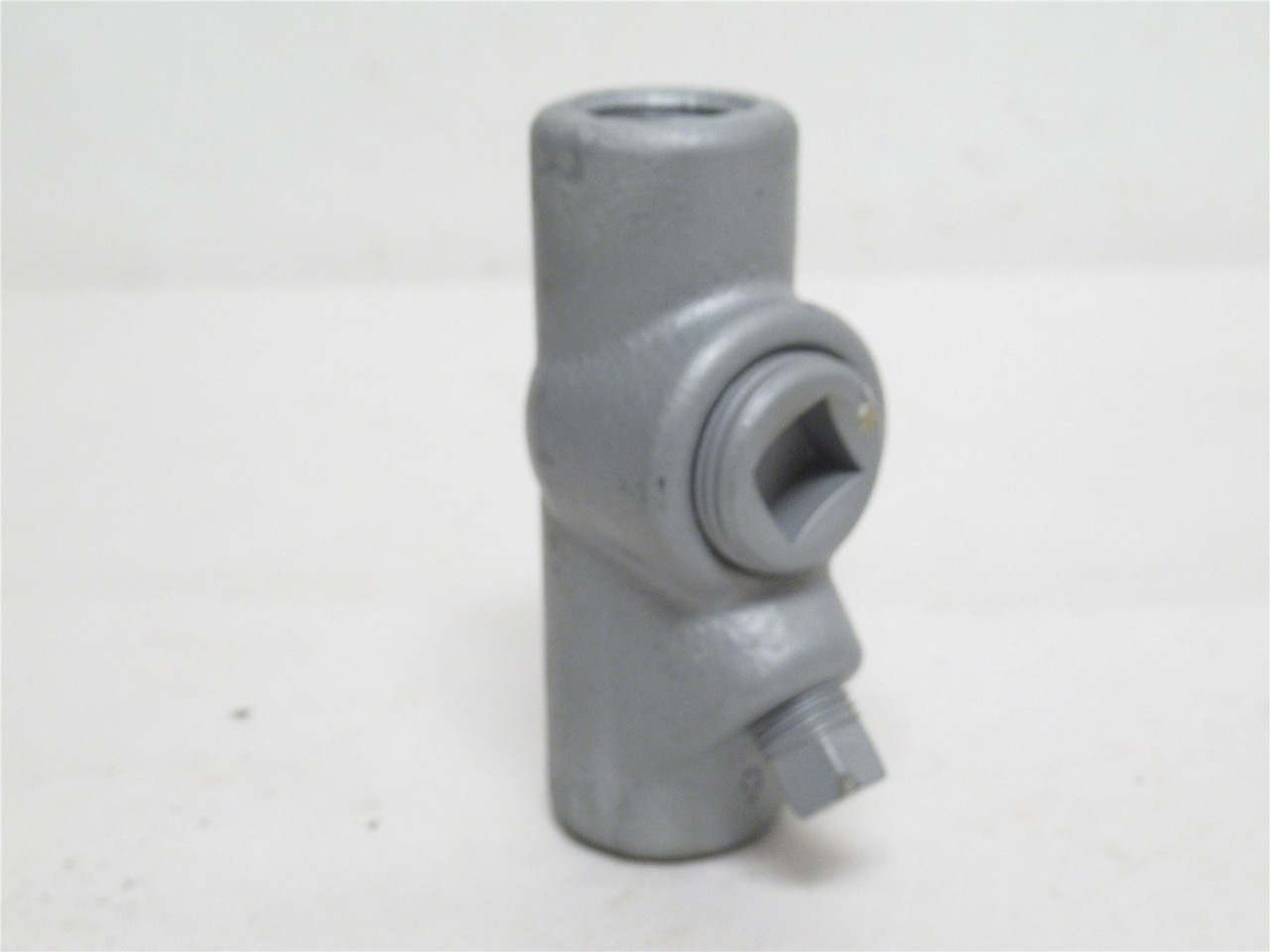 Appleton EYSF50; Malleable Conduit Seal; 1/2NPT