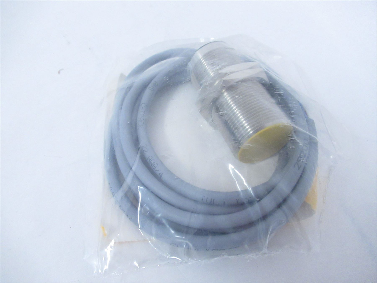 Turck B115-M30-VN4X; Proximity Sensor 30mm Dia 15mm Range