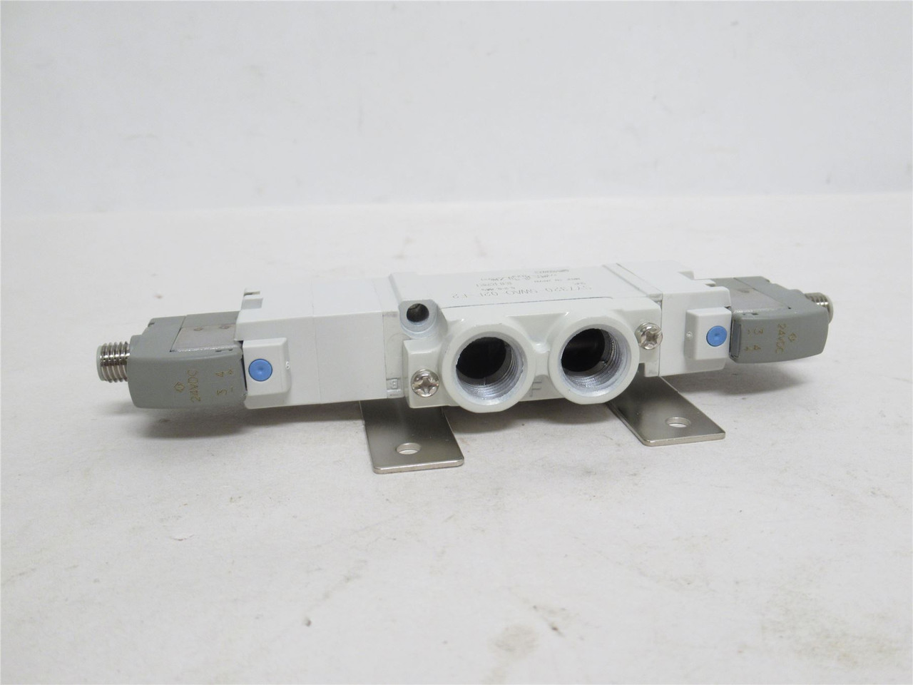 SMC SY7320-5WAO-02F-F2;  Solenoid Valve; 4/5 Port; 0.2-0.7MPA