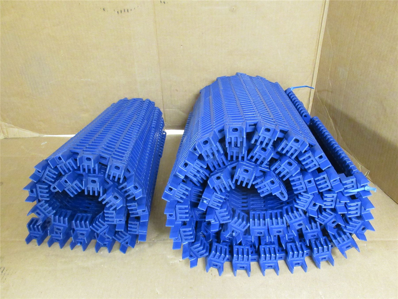 Intralox 40244157549299_; Side Drive V2 Belt; 16" Width x 10' L