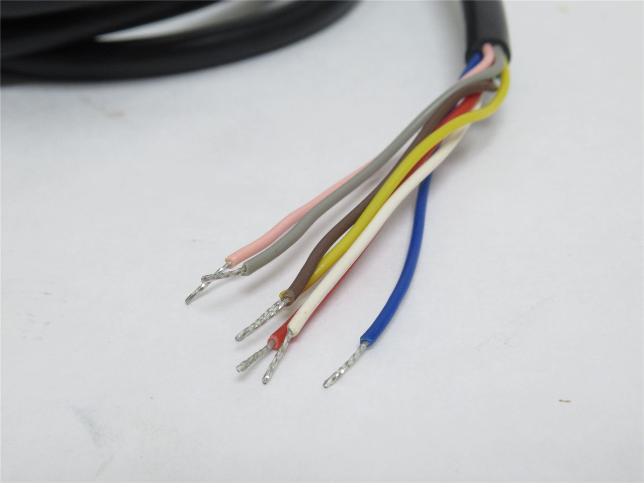 Allen-Bradley 440N-Z21W1PA; Non Contact Switch; 2-NC; 3m Wire