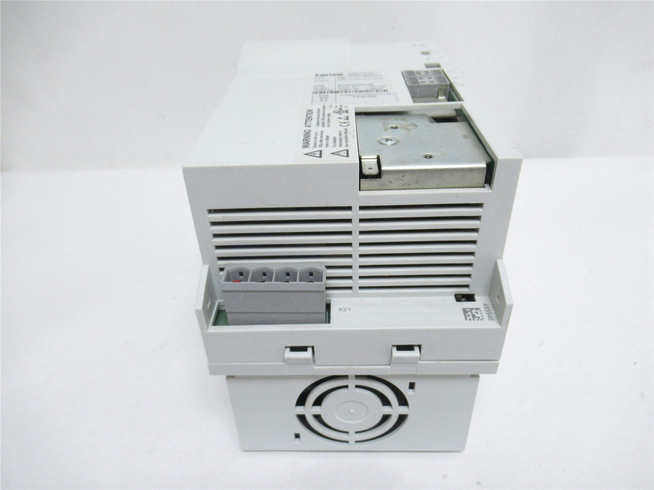 Lenze ECSEE040C4B; Servo-Drive; 400/480VAC; 3PH In; 565/675VDC Out