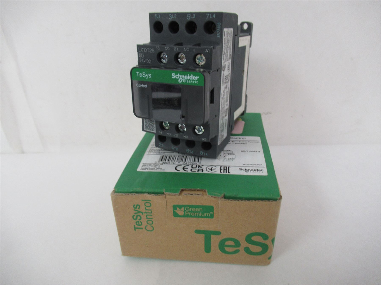 Square D LC1DT25BD; Contactor 25A  4-Pole 4-NO Coil:  24VDC