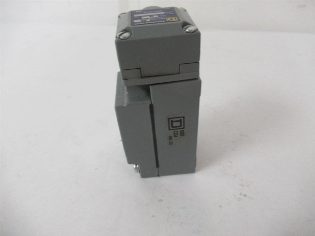 Square D 9007C54GY203; Limit Switch Ser A Class 9007