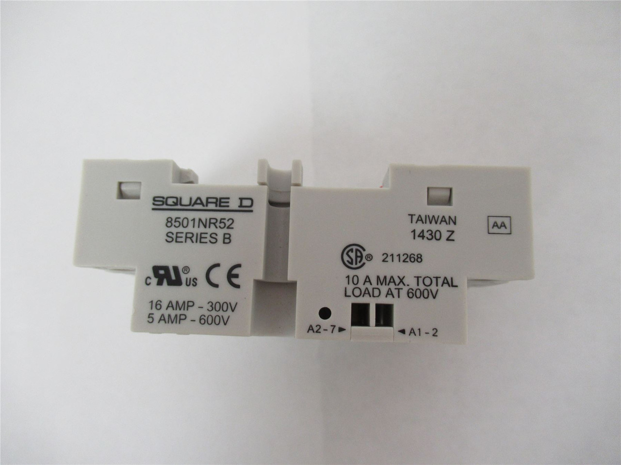 Square D 8501NR52; Relay Socket 16 A 300 VAC 5 AMP 600VAC