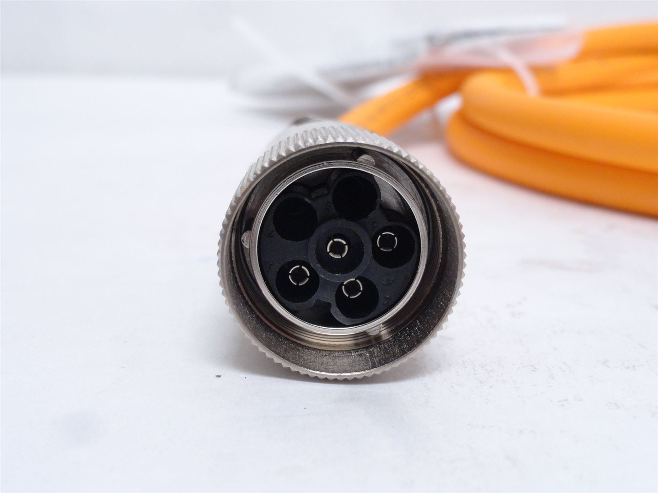 Schneider VW3S5101R30; MotorCable 4x1.5 Shielded Connector 3M