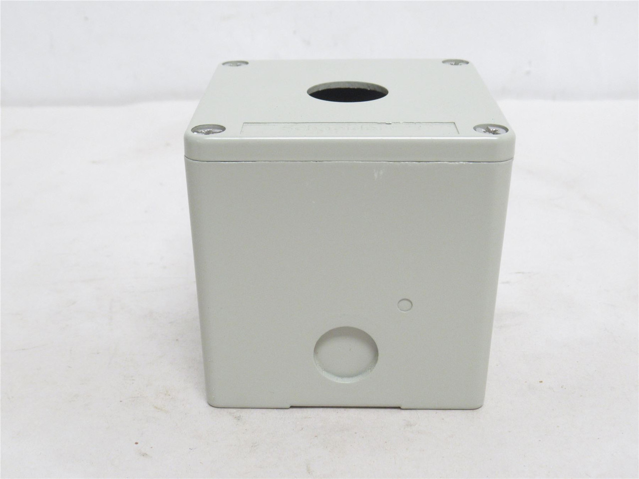 Schneider XAPG19501; Die Cast Empty Control Station 22mm Hole