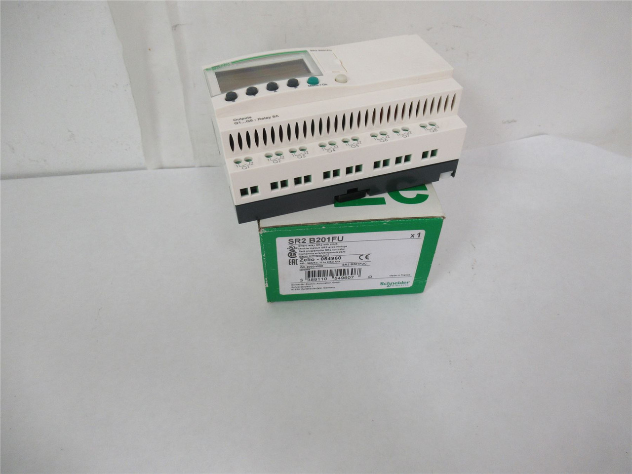 Schneider SR2B201FU;  Compact Smart Relay 100 to 240V AC