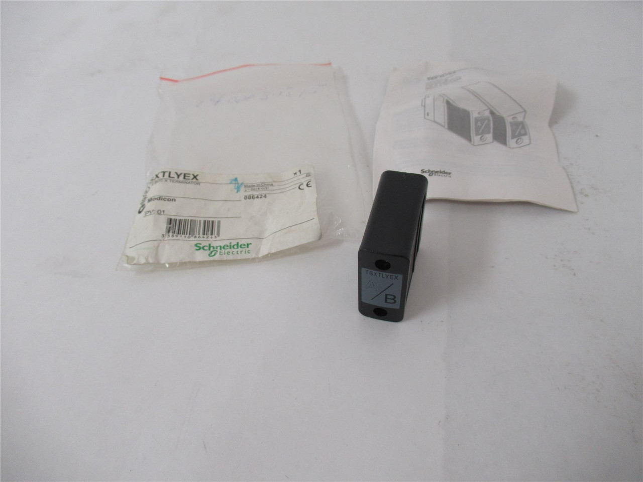 Schneider TSXTLYEX; Terminator 2 Bus X  086425 (B only)