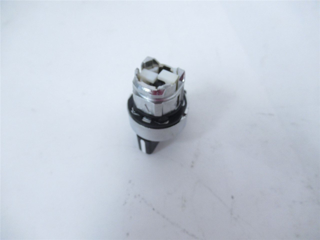 Schneider ZB4 BJ3; Switch Selector 3 Position Non Illum 22mm