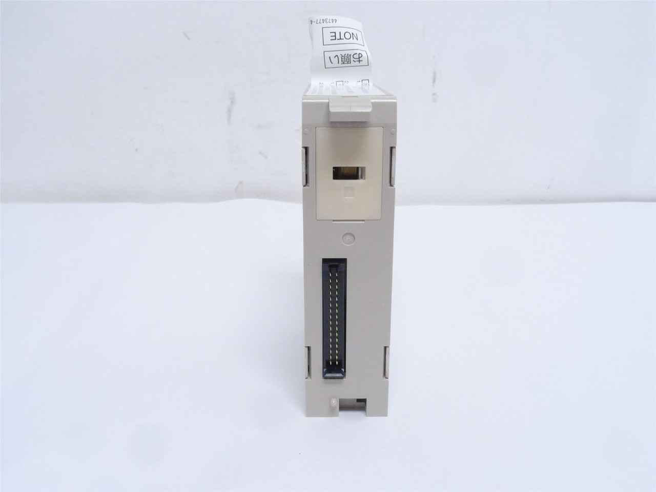 Omron C200H-OD411; Output Unit; 12-48VDC; 1A/Point; 3A/Unit