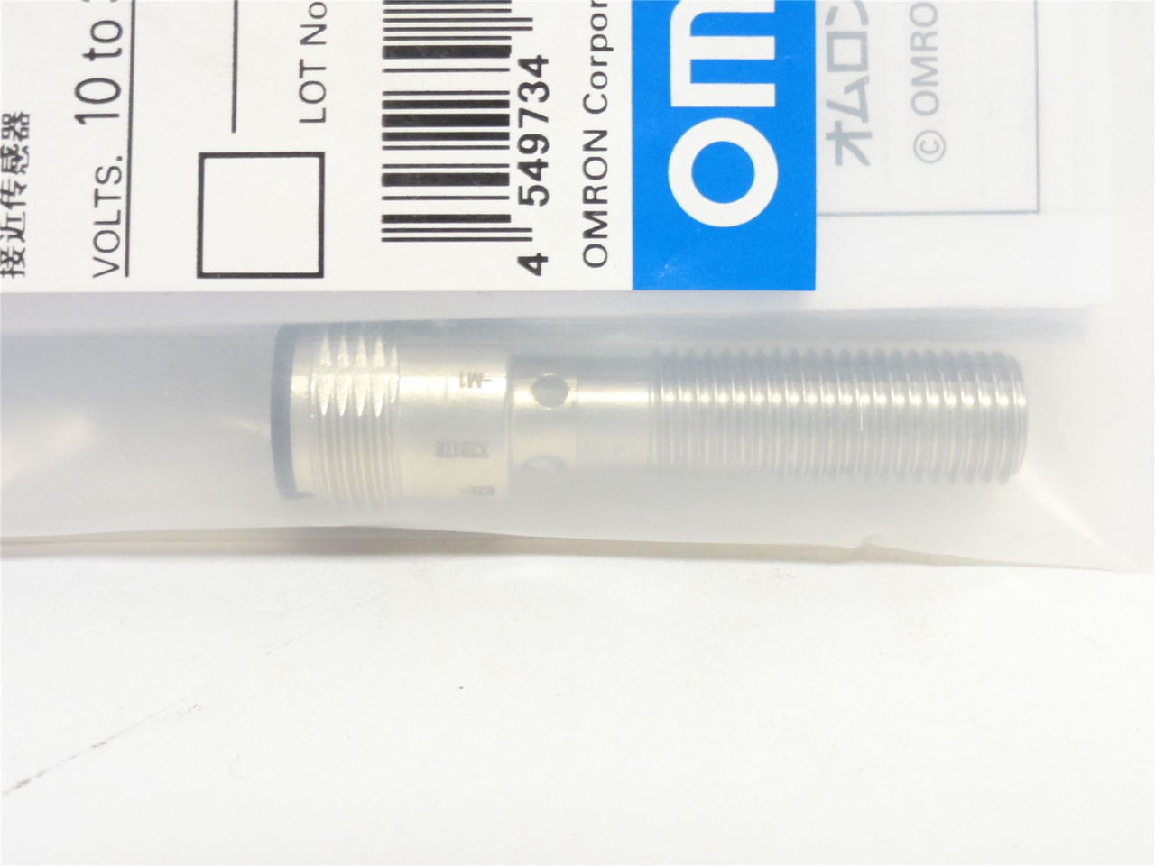 Omron E2E-X2B1T8-M1; Inductive Proximity Sensor 10-30VDC; PNP
