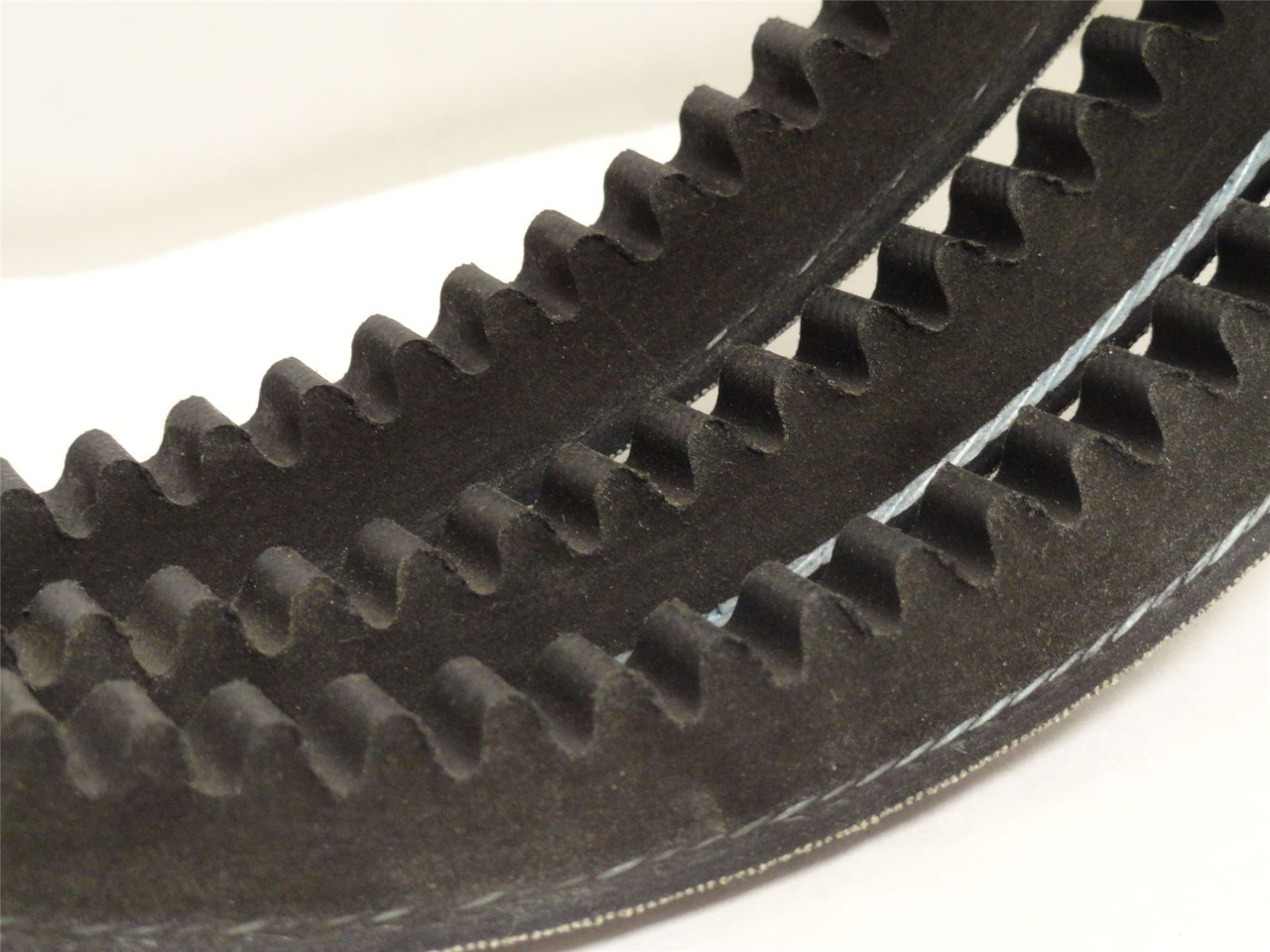 Gates 5VX900; V-Belt; 90"Long; 5/8" Top Width; 17/32" Thick