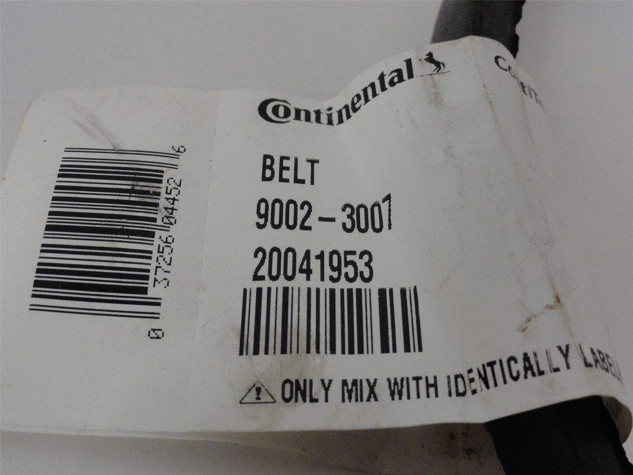 Continental A28; V-Belt; 30" Outside Length; 0.5" Width