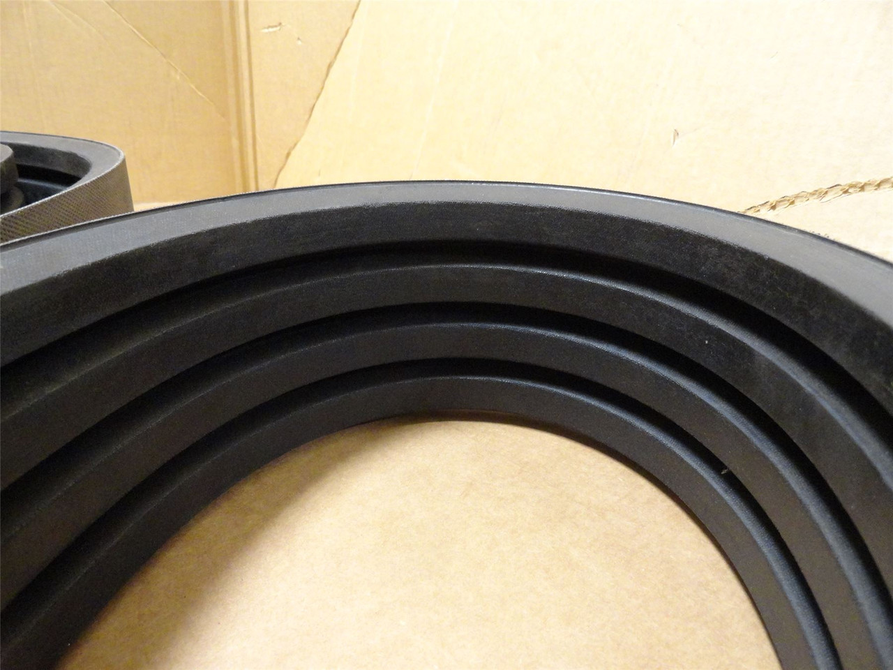 Continental 4/C210; V-Belt; 214" Long; 4-Rib; 4" Width