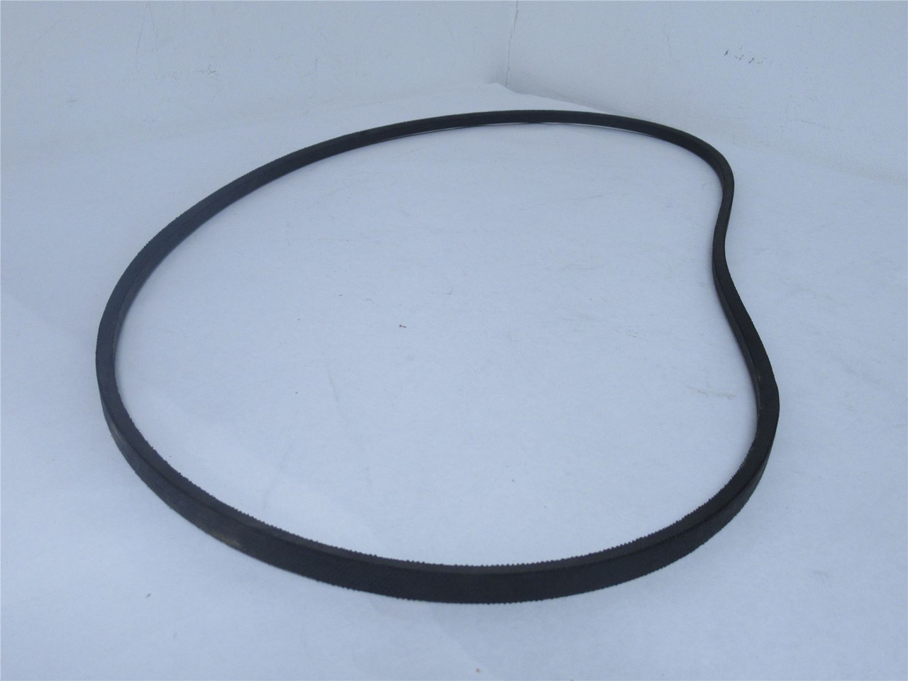 Continental A68; V-Belt; 70" Outside Length; 1/2" Top Width