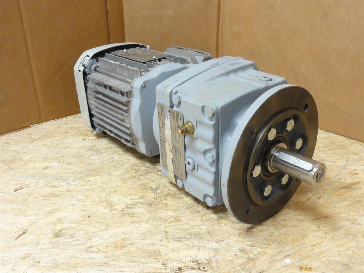 JBT MDR3539; AC Gear Motor 55.76:1 Ratio 0.37kW; 230/460V; 3PH