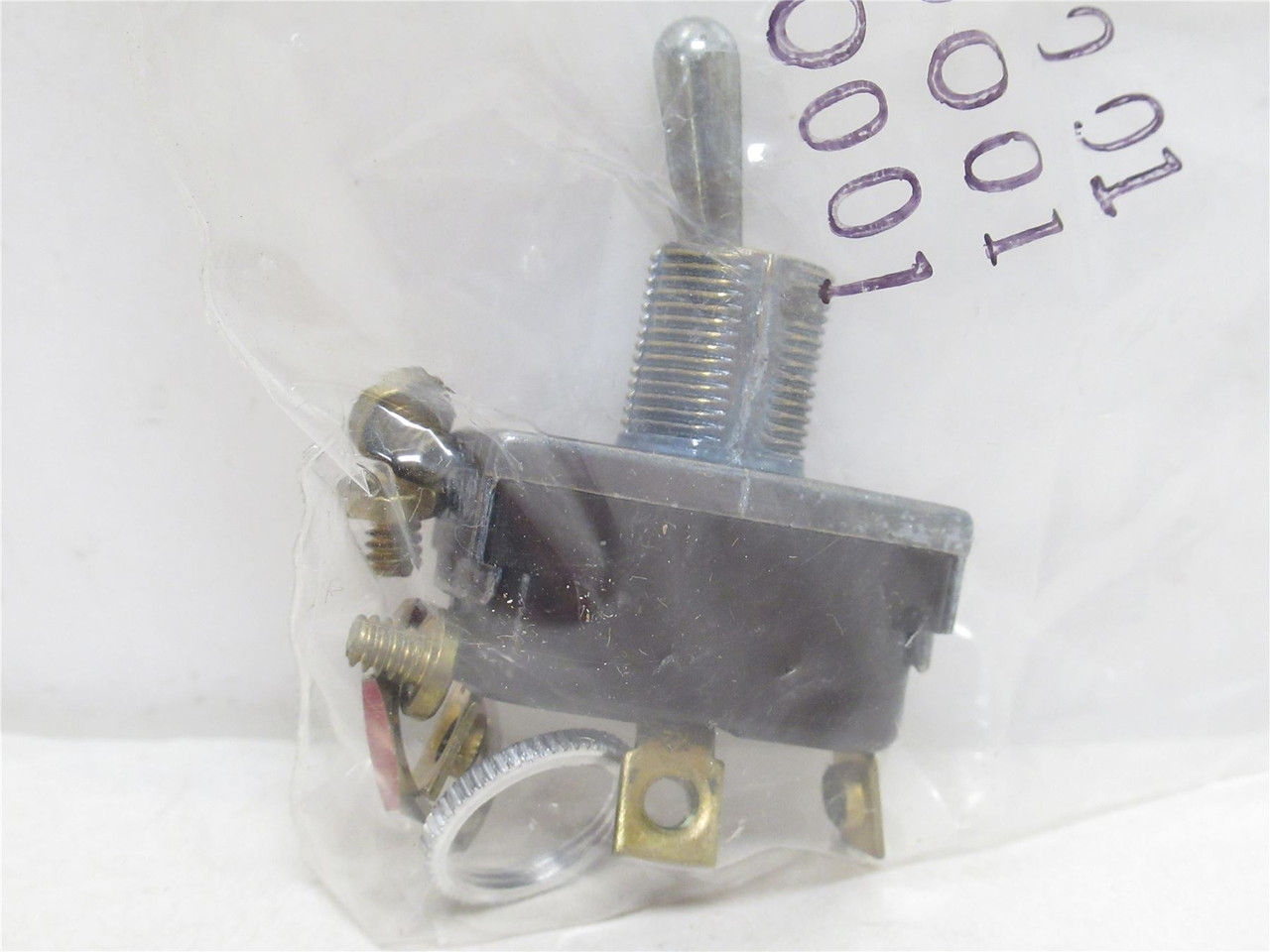 McGill 92-0001; Bat Lever Actuator Toggle Switch 20A; 250VAC