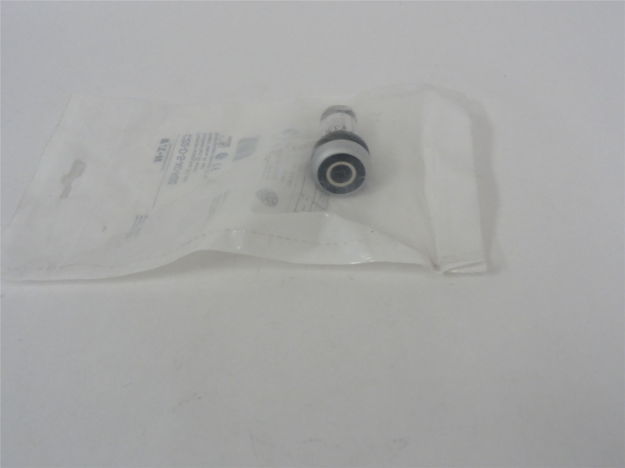 Eaton C22-D-S-X0-K02; Pushbutton-Non Illuminating;Bzl Blk;1NC
