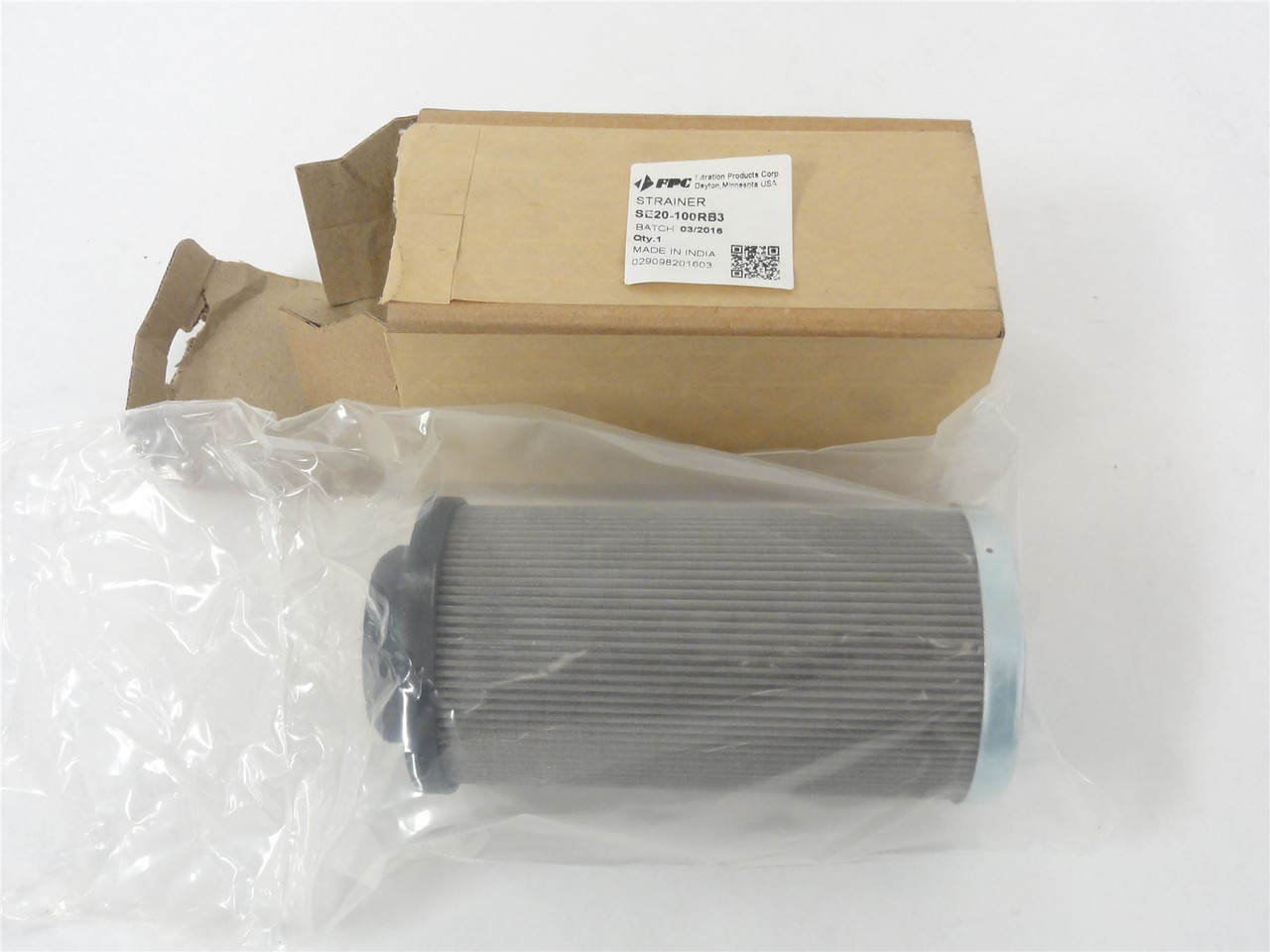 FPC SE20-1004B3; Strainer - 6.5"L x 3-3/8"OD; 1-1/4NPT