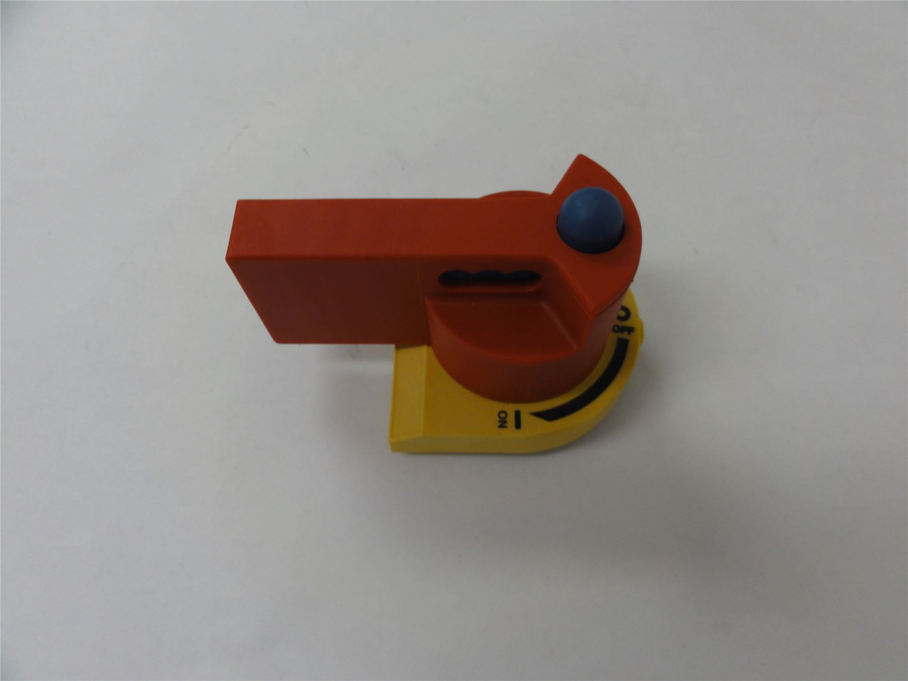 Eaton CPYW6; Rotary Disconnect On/Off Shaft Handle