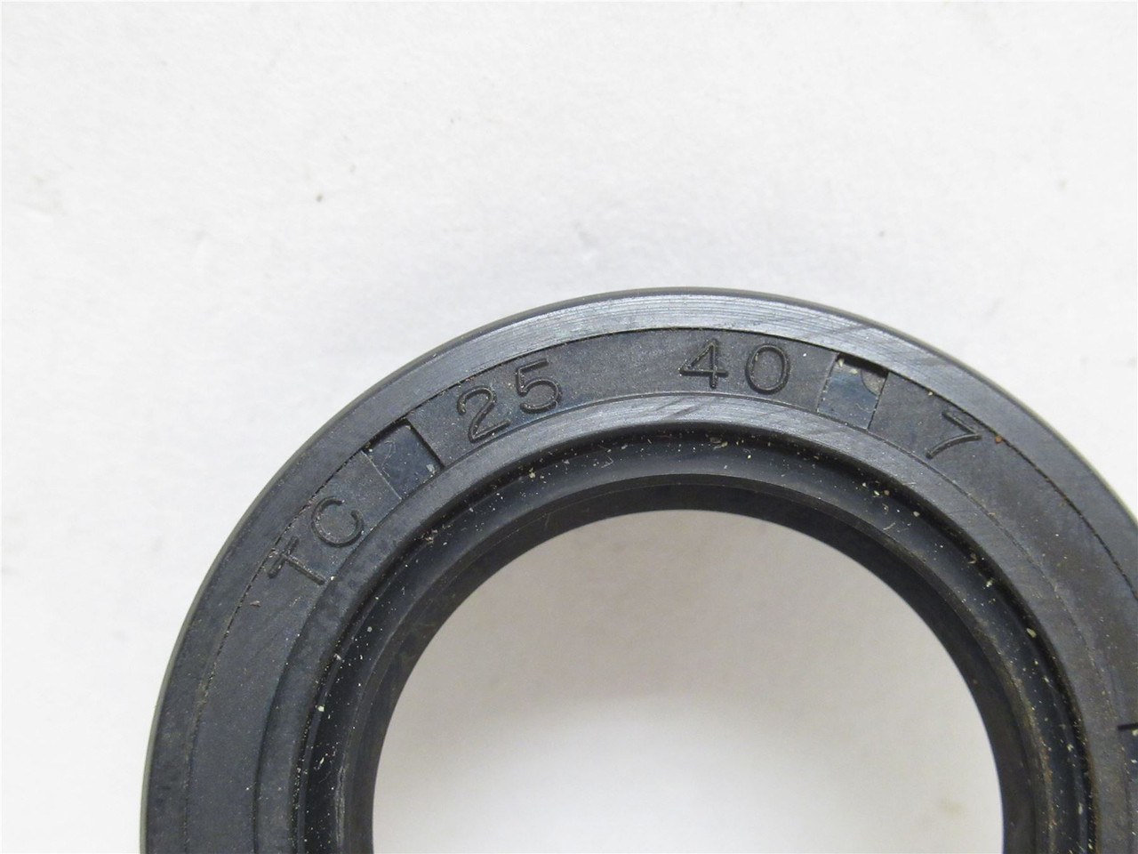 Marel 7323760CC2504007; Lot-2; Oil Seals; 25mmID x40mmOD