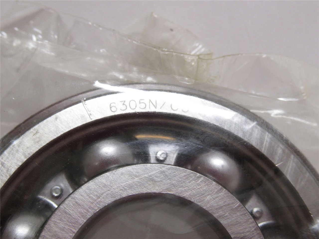 SKF 6305-NRJEM; Ball Bearing; 25mmID x 62mmOD x 17mm Wide