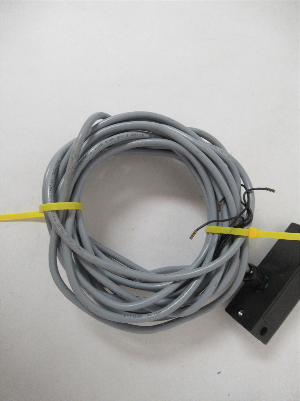 Baader 42.30.3088; Proximity Switch