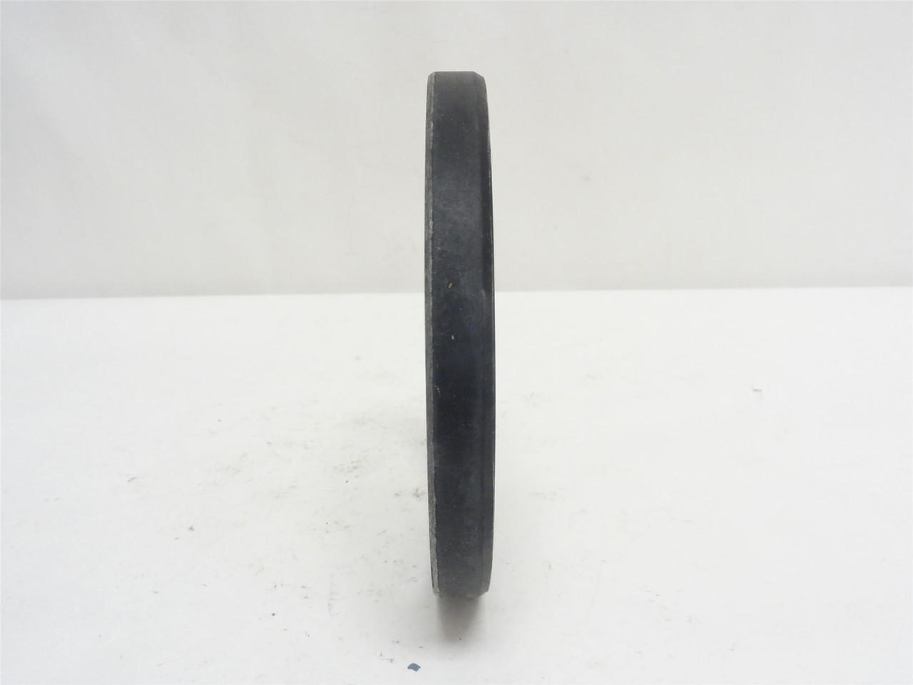 Parker  11832 H1L5; Oil Seal 4-1/2"ID x 5-5/8"OD x 9/16" Wide