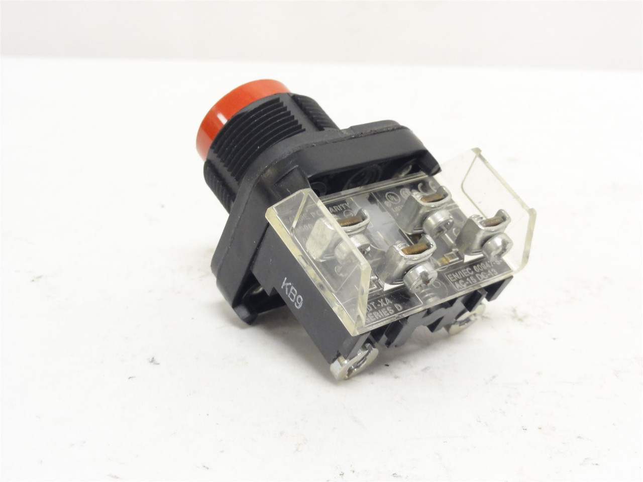Allen-Bradley 800H-BR6A; Extended Head Push Button; Red