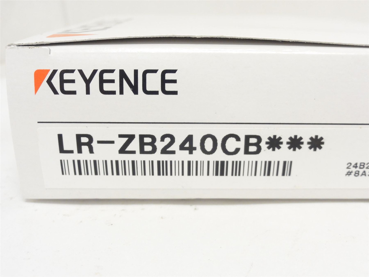 Keyence LR-ZB240CB; Proximity Sensor; 10-30VDC;  M18 Threaded