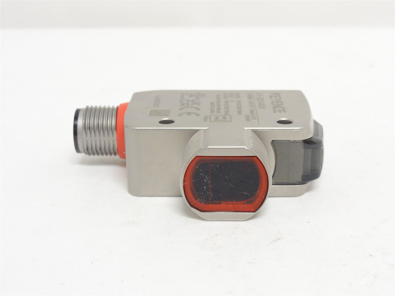 Keyence LR-ZB240CB; Proximity Sensor; 10-30VDC;  M18 Threaded