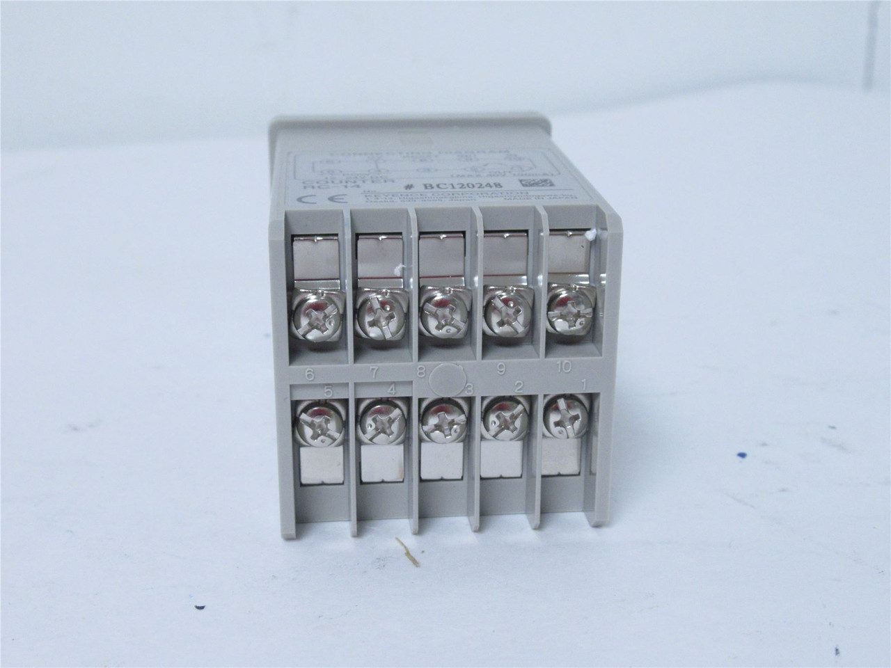 KEYENCE RC-14; Electric Preset Counter; 12-24VDC; 100mA