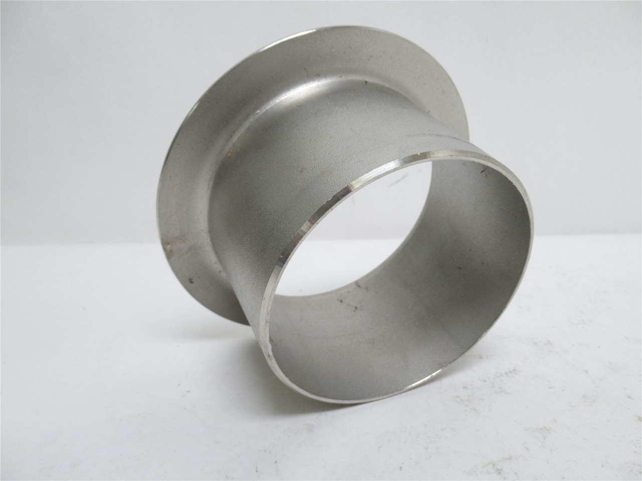 Techtube C34AW1900789; True Cap Tube; SS-304; Size: 4"