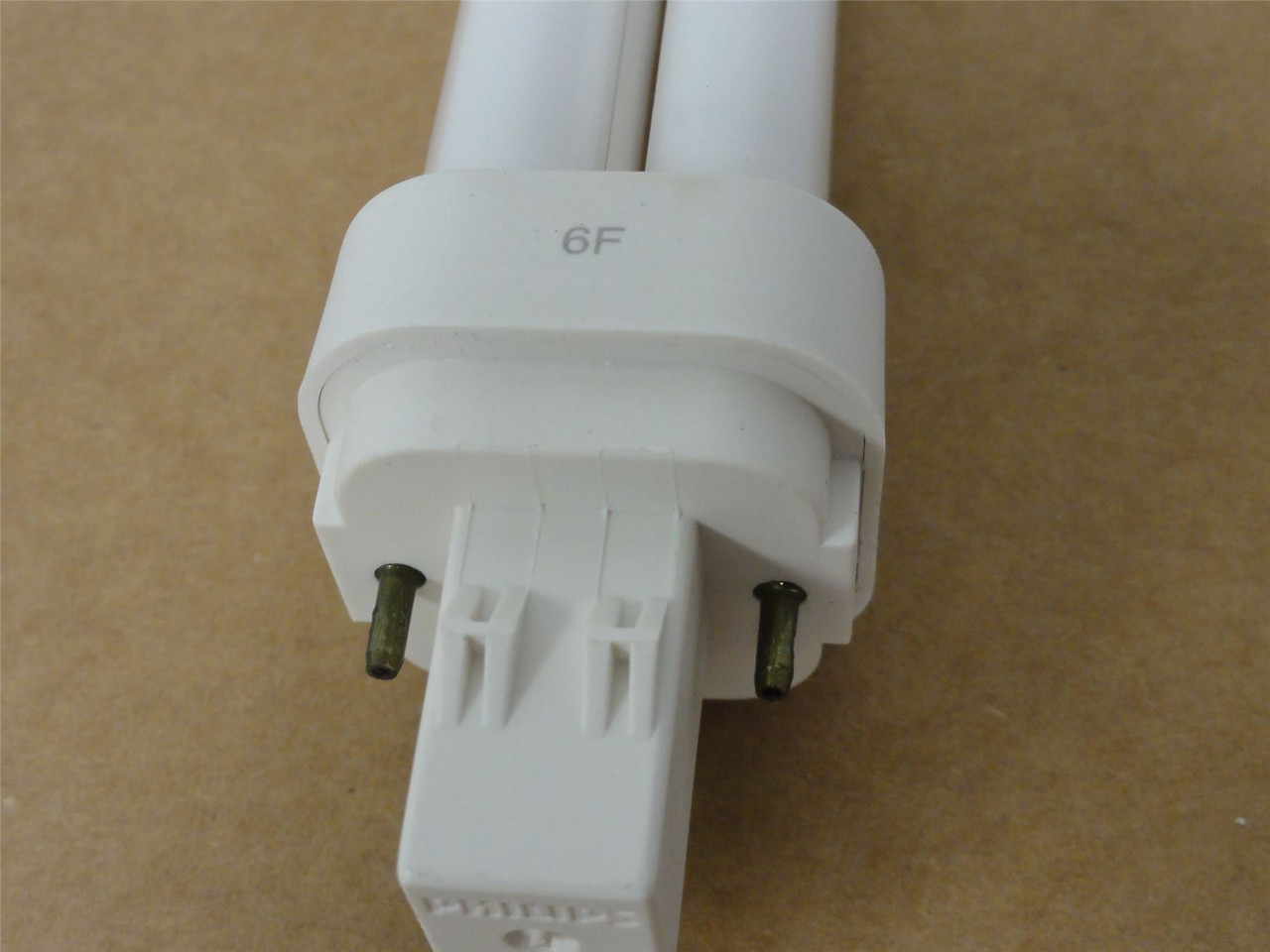 Philips PL-C 13W/USA; Lot-2 Compact Fluorescents; 13Watt