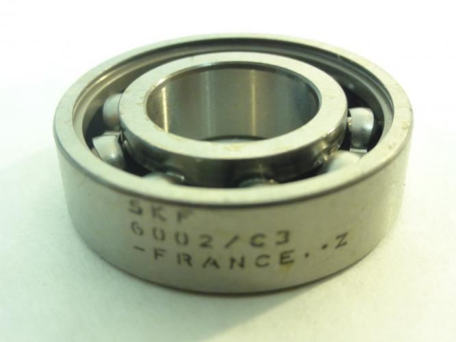 SKF 6002-JEM; Ball Bearing; 15mm ID; 32mm OD; 9mm Width