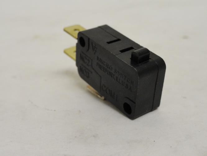 Honeywell V7-7B19E9; Lot-2; Mini Snap Action Switch; 240V@3A