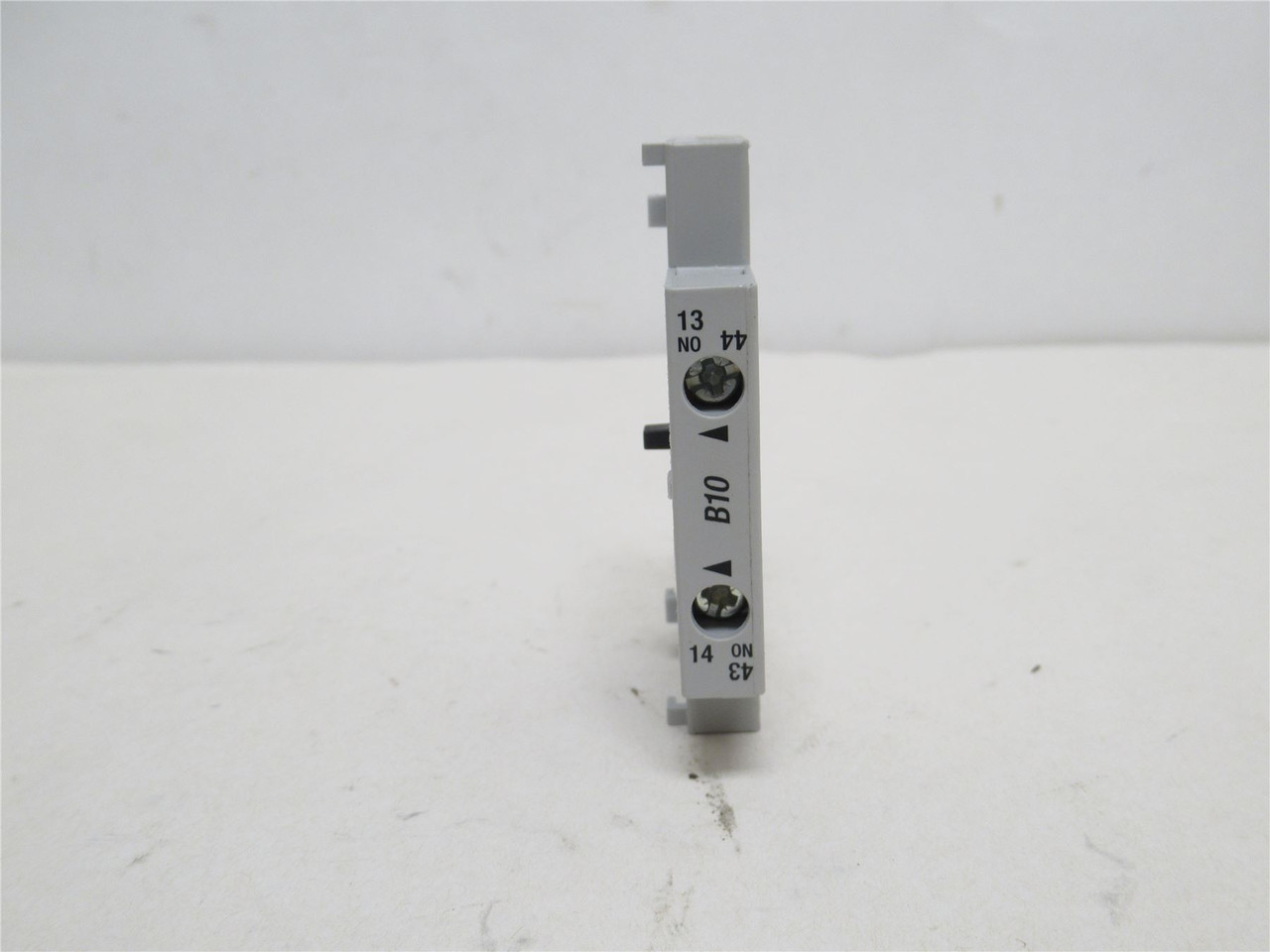 Allen-Bradley 100-SB; Side Mount Aux Contact 10A; 690VAC