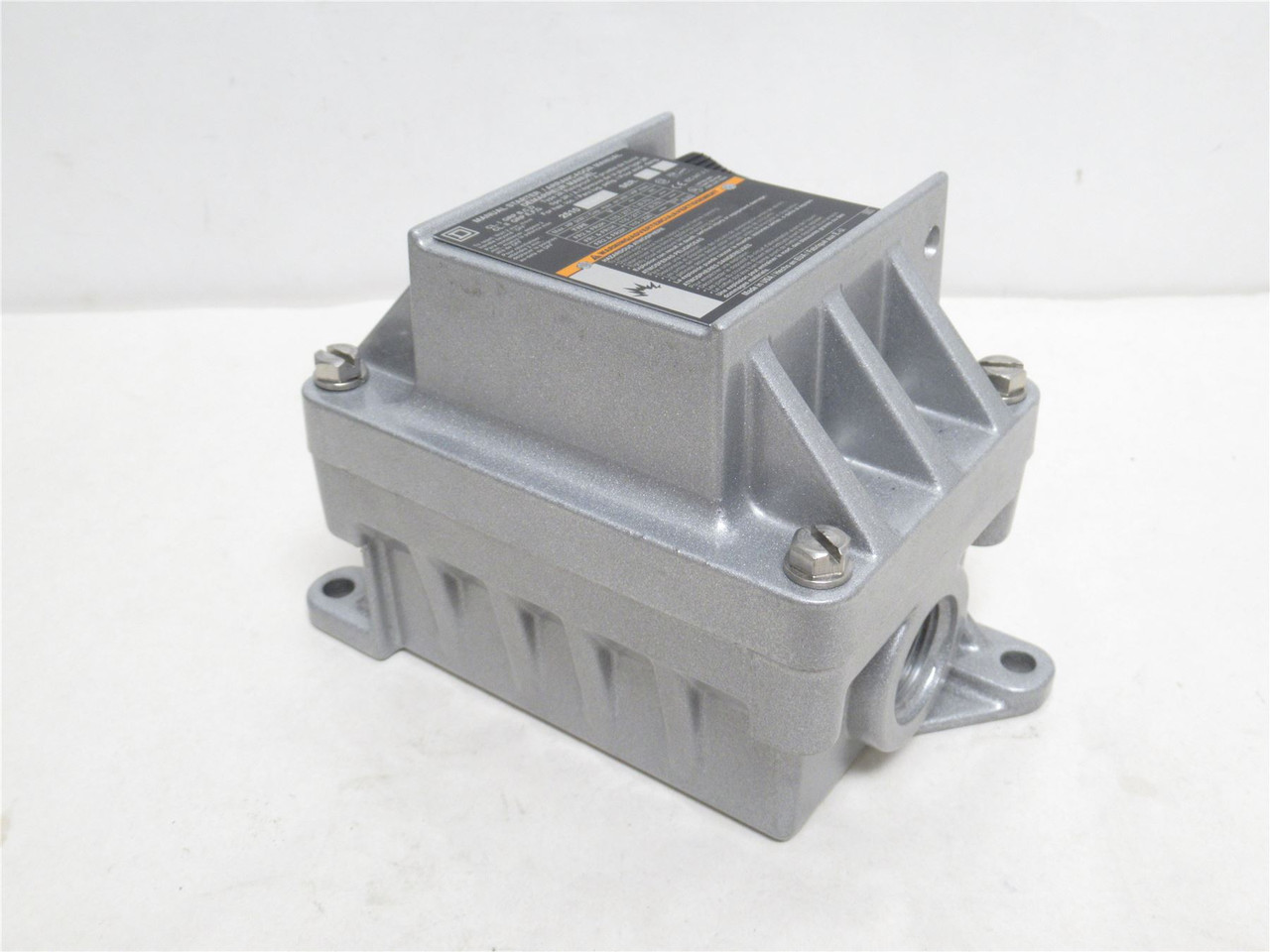 Square D 2510FR1; Manual Starter; 16A; 1P; 277VAC