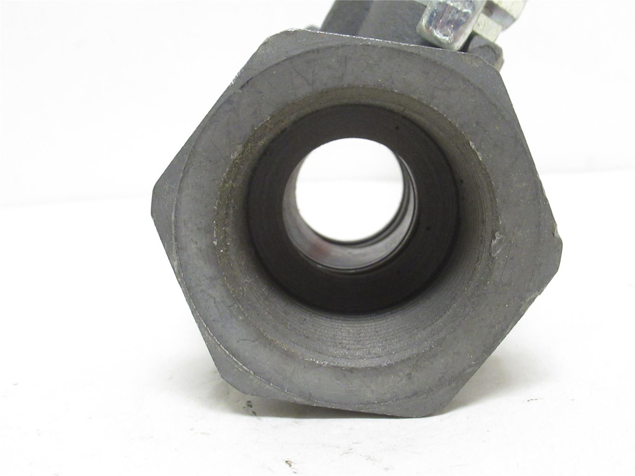 KF Hale 05005-P11; Ball Valve; Locking; 1-1/4FNPT 1500WOG