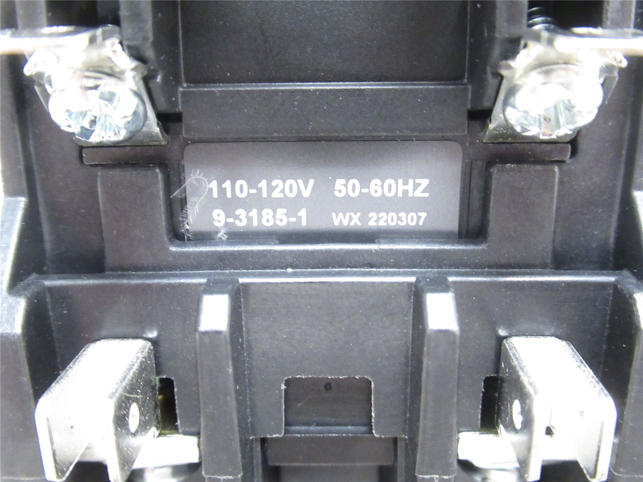 Eaton C25DND225AA; Contactor; 25A; 2P; 600VAC; Coil: 110/120V