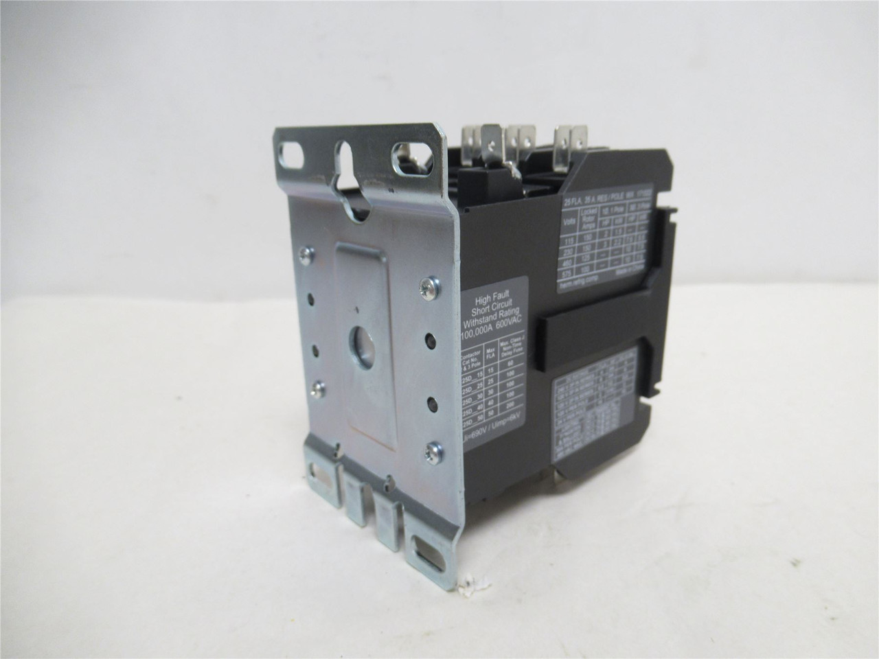 Eaton C25DND325B-GL; Contactor 25A 3P 600VAC; Coil 208-240VAC