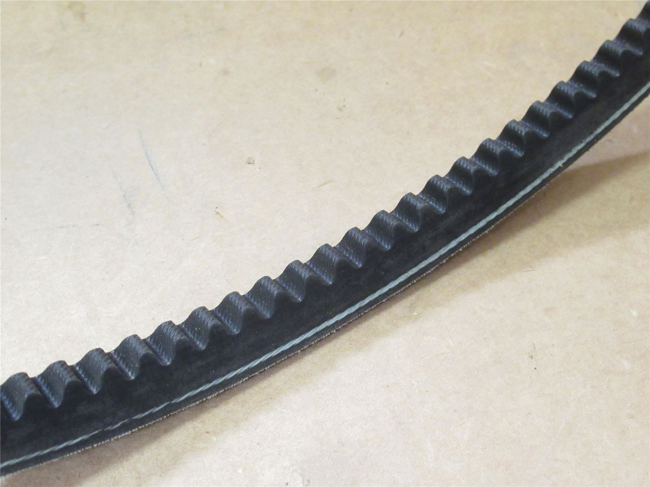 Gates 5VX1180; V-Belt; 118" L x  5/8" Width x 35/64" Height