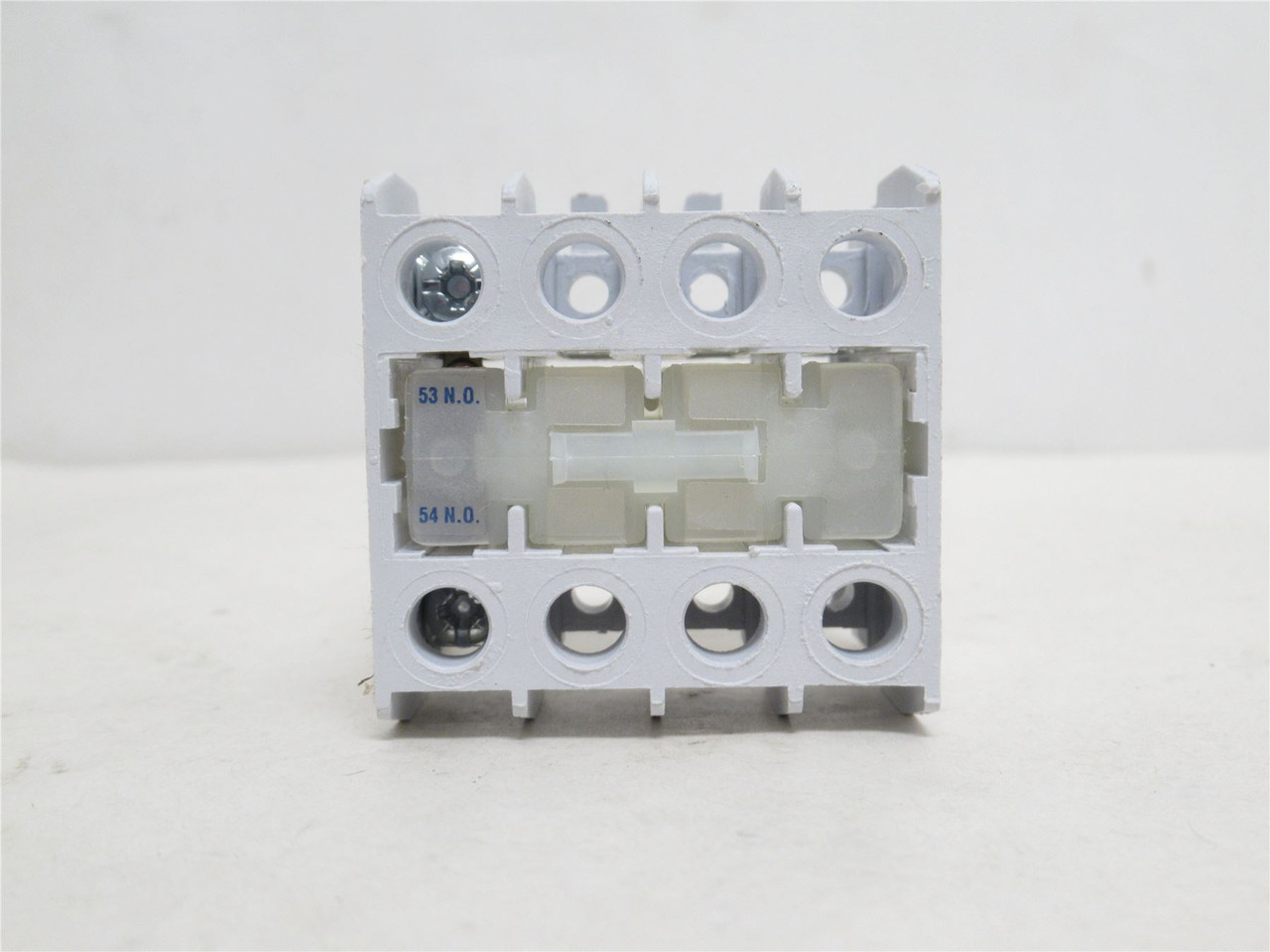 Eaton C320KGT1; Top Mount Aux Contact; 1-NO; 1.5A; 660V
