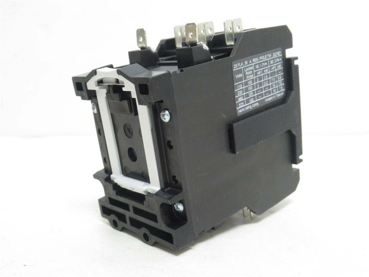 Eaton C25DRD325B; Contactor 25A; 3P; 600V; Coil: 240VAC