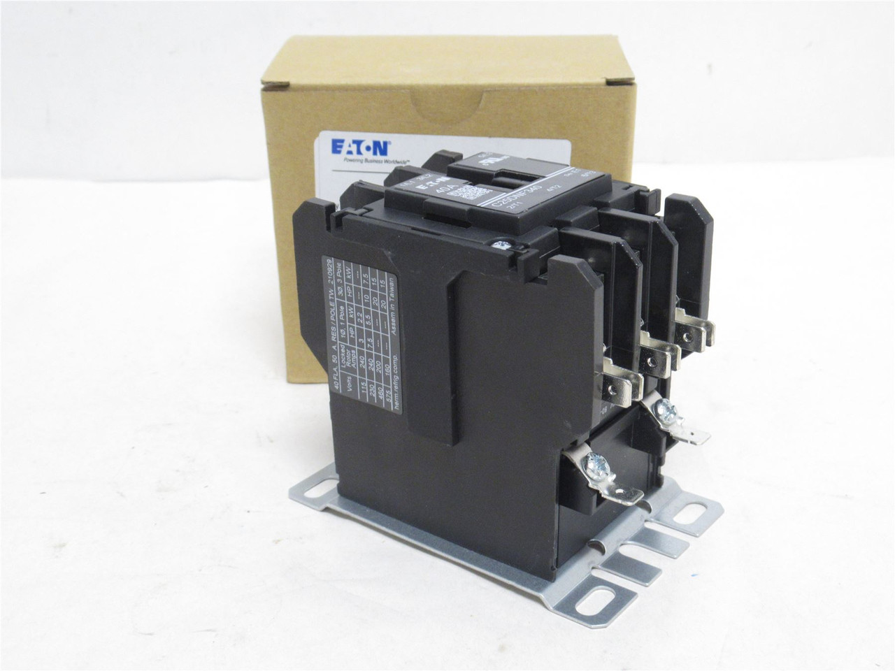 Eaton C25DNY133; Contactor; 40A; 3P; 575VAC; Coil: 24VAC