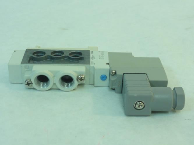 SMC SY5160-5D-01; Solenoid Valve; 24VDC; 0.15-0.7MPa; 1/8" Ports