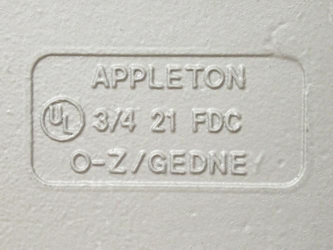 Appleton 3/4 21 FDC; Conduit Outlet Box; 3/4"NPT
