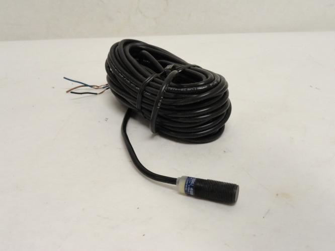 Telemecanique XS4P12PA340L2; Prox Switch 12-24VDC; NO NUTS
